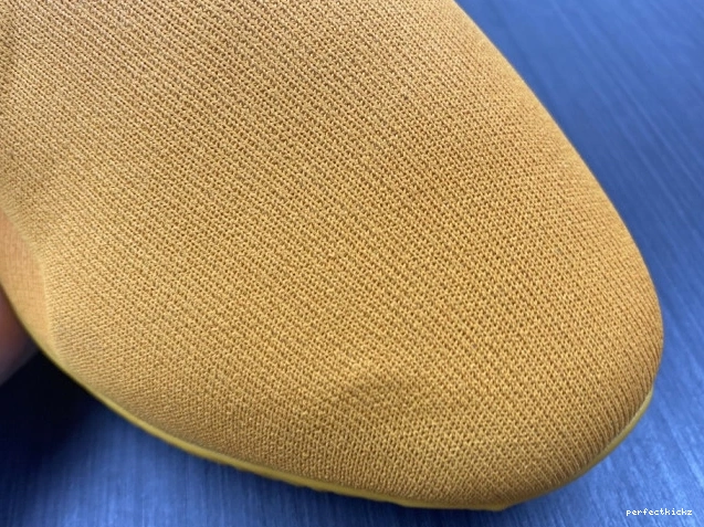 Yeezy RNR Knit Sulfur Adidas GW5353 0821